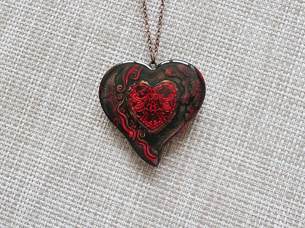 Červený náhrdelník srdce na řetízku